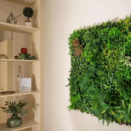 Cc Downtown Palace - F