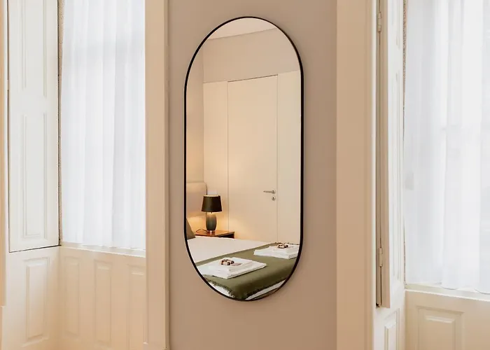 Cc Downtown Palace - F *