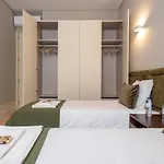 Cc Downtown Palace - F *