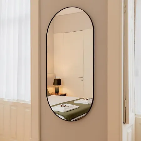 Cc Downtown Palace - F *